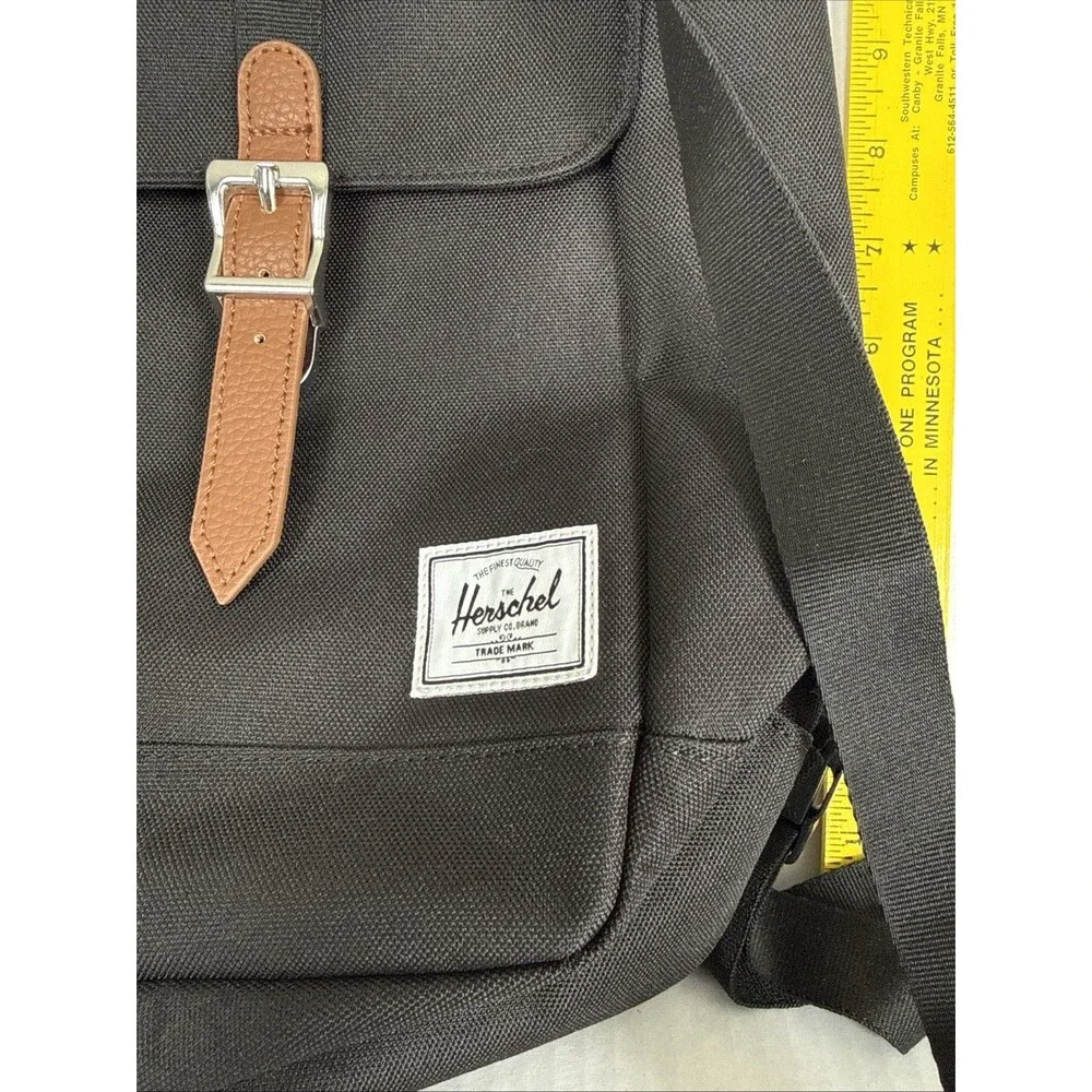 Herschel Supply Co Backpack Retreat Sling Bag 5L Black Nylon Strap Leather Trim